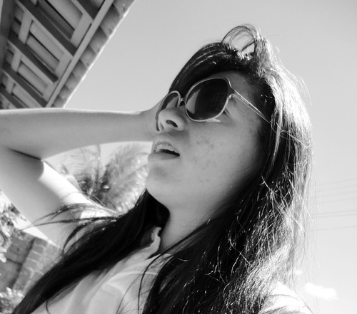 17 anos / estudante / baiana / tagarela , dengosa .. / E totalmente apaixonada pela vida ! e fascinada pelo poder de DEUS :O