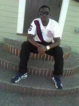 AveryEssix's profile picture. Bout This Money...#yolo