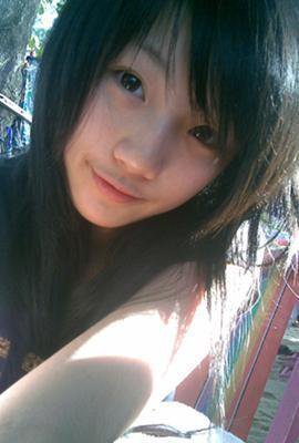 lia_lia013's profile picture. Tahukah kamu ada kata Jangan pergi yg berteriak di dlm hatiku saat bibirku berkata lirih kepadamu, Baiklah.. Raih bahagiamu dengannya