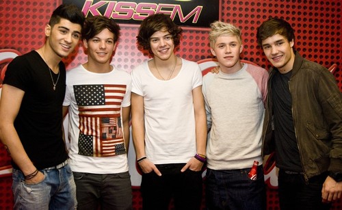 Follow us! We will keep you up to date with 1D, and we try to post pictures every day! Follow us on instagram @hazzaa_has_myy_heartt :)