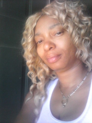 teeteega's profile picture. depends on how u look at it .... I got fans so obliviously .... kill them softly!