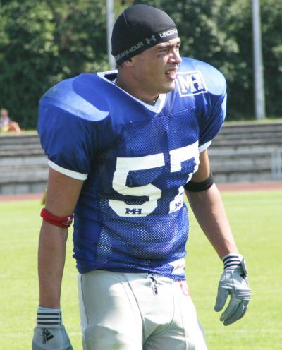 ddline's profile picture. Biker and American Football enthusiast, yes and i also have a job