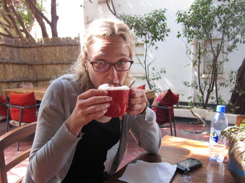 rich_joanna's profile picture. An American in London.