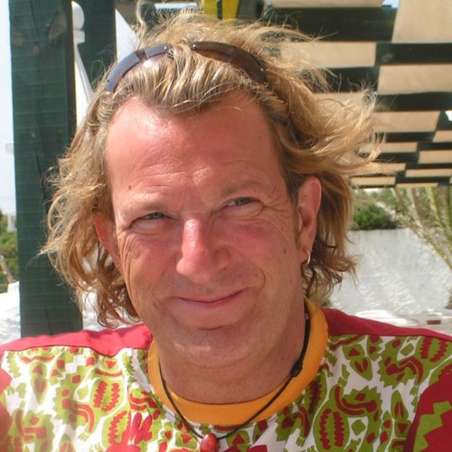 HarryCecil's profile picture. “I dig a Pygmy” by Charles Hawtry and the Deaf-Aids ! Phase 1 in which Doris gets her oats .