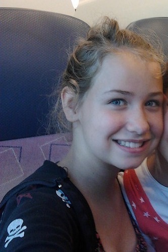 The Girl...
Sweet/schatig(denk ik)/een meisje/grote droom:Songwriter of zangeres?!