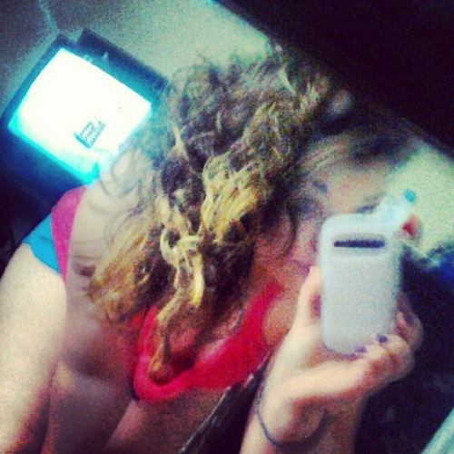 im cuban and itallian & im sweetest person you'll probably ever meet but i can be the biggest bitch, take me or leave, #TeamAquarius.
