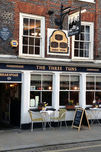 The Three Tuns, Charming Pub and Dining in the Heart of Henley. Run by Mark & Sandra we offer well kept beer, fabulous food and a warm friendly welcome.