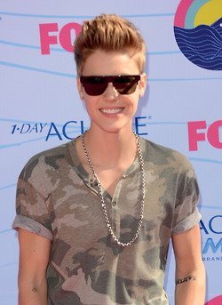 Always support Justin Bieber, no matter what :)