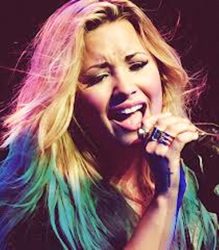 (D)edicada (E)special (M)eiga (I)nteligente  (L)inda (O)timista (V)alente (A)amiga (T)alentosa (O)rgulho s2 STAY STRONG É O LEMA ♔