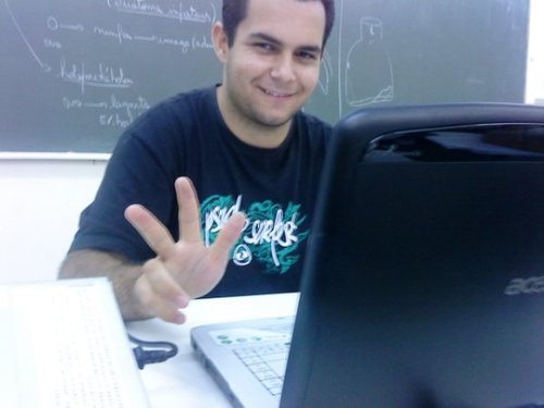 Servo e filho de DEUS pela graça e misericordia do SENHOR, biológo e Presbitero