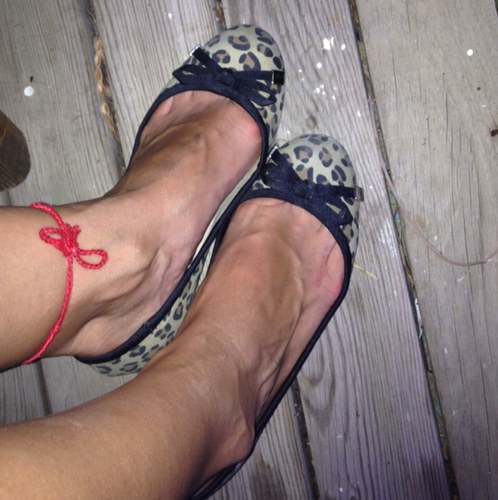 AMATEURFETISH's profile picture. ReaL Amateur StreeT FooT AnD Shoe Fetish Fashion pictures & CLIPS And My life with my Girlfriend..