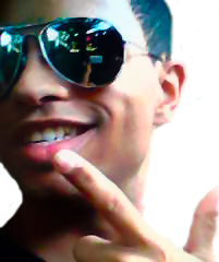 Viver a vida enquanto ela existe, fazer coisas sem pensar em consequencias amar ou curtir sem pensar no amanha ESSE SOU EU...