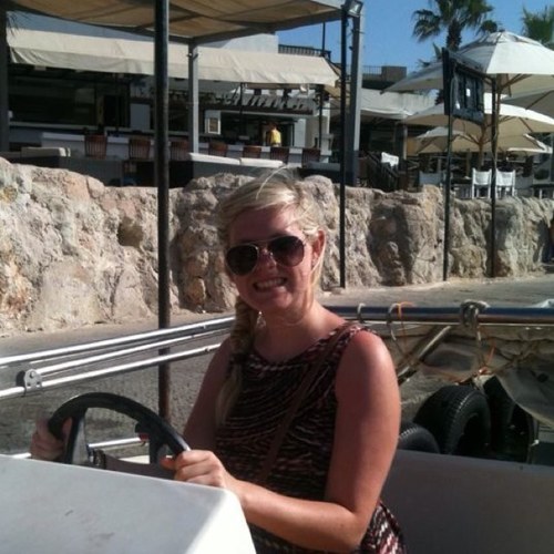 lauracrafer21's profile picture. 