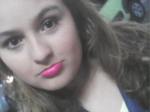 Me seguee plis   *-*   queem seeguir  gaanha chocoolatee    nhaac :3  '