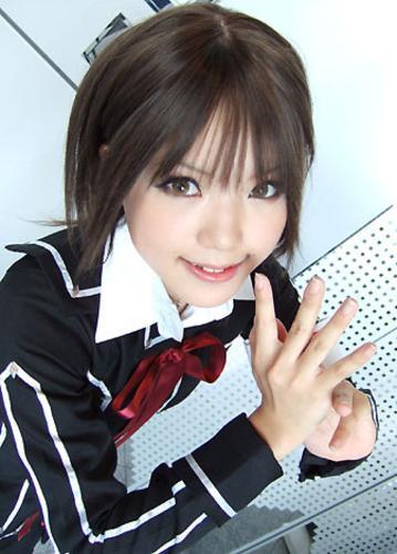 YuukiReal_'s profile picture. Por que eu estava sendo tão gentil e cuidadosa? É porque eu sentia que se eu não fizesse, o garoto na minha frente iria se partir em pedaços.