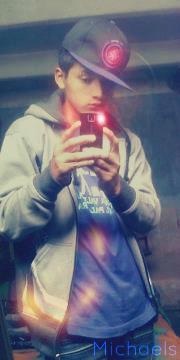 Micheeel16 Profile Picture