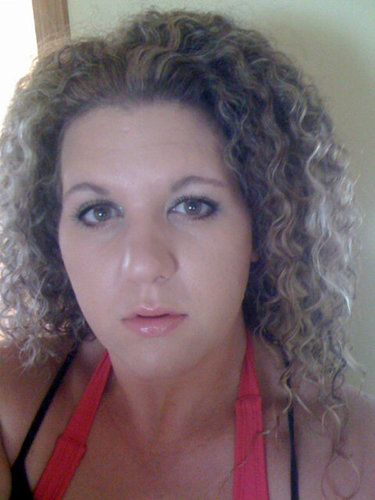 Hotbodiegyal's profile picture. Just Live....