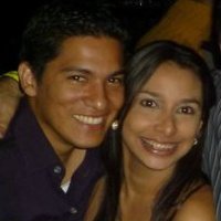 Antes nómada, loco, noctámbulo, soñador, un vagabundo... Hoy, loco, noctámbulo y soñador pero anclado para siempre a tu lado...