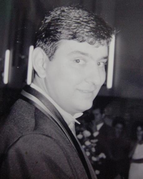 Membro do Movimento Escoteiro desde 1980. Cirurgião Dentista. Doutor em Ciências. Mestre em Morfologia. Especialista em Ortodontia e DTM.