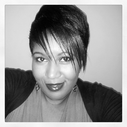 EmaMcLean's profile picture. LOL Smiley Face :)