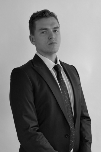 max.darnton@carltonseniorappointments.com
Headhunter:
Private Banks 
Wealth Managers
Family Offices
Multi-Family Offices