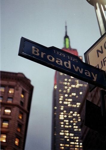 BroadwayDiscoun's profile picture. Daily tweets about #Broadway #tix discounts, New York discounts and more! #nycbroadway.
ESPAÑOL: Tweets diarios de descuentos en Nueva York!