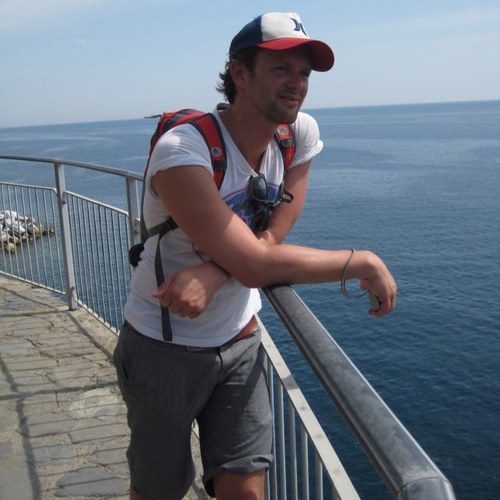 Lennert_Pol's profile picture. Automotive|Gadgets|Apple |iPhone|Multi-interested|Music