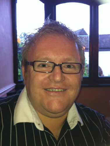 Marketing, Digital and Print Professional. Rugby, Golf, CCFC & Banter