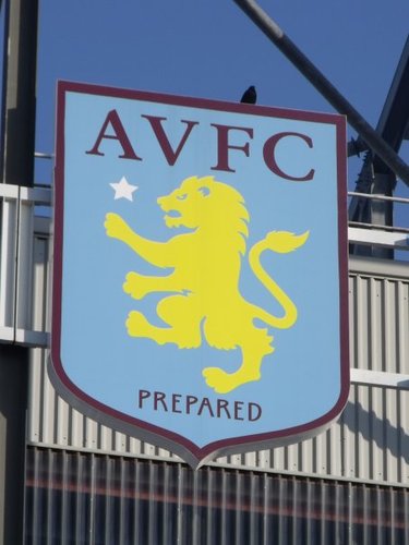 Aston Villa fan likes country music