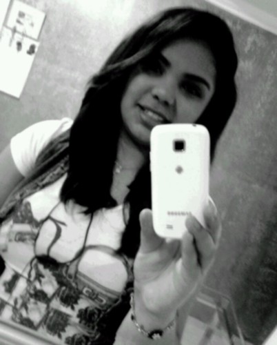 A Priiincesinha que não Nasceeu Para ficar preza no casteelo, Maaiss Sim para Enfrentar A realidade Com a Cabeça Eguiida ~ ♥
