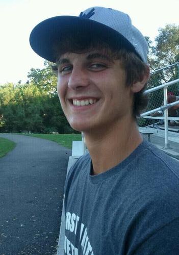 Douglas_Freshh's profile picture. Lincoln high school class of 2014.