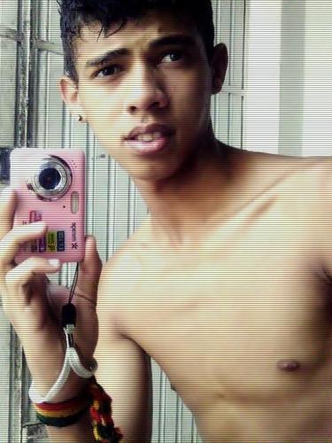 Simplismente na Humildade se conguista a Amizade (yn