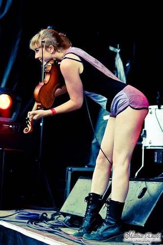 nele_paelinck's profile picture. Belga en Buenos Aires, violin, accordeon y teclas. Nostalgia, escapismo y asado.