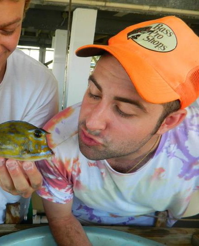 Aquarist, Blackhawks, Barça, Bears, Cubs, and marine bio nerd