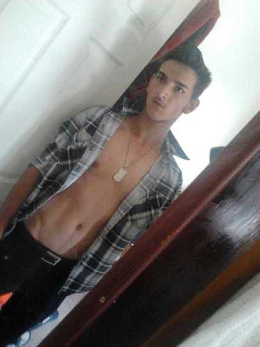 ceasar mix boy waht's up