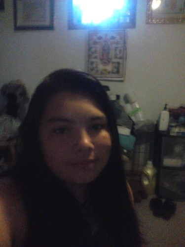 I am a loving teenager that has 2 brothers and 1 older sister :)