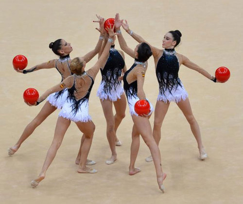 Gimnasia rítmica, artística, sincronizada y patinaje ✨ Ya a la venta «Nostalgia sin ti», mi novela sobre la retirada de una gimnasta 📖💓🤸🏻‍♀️