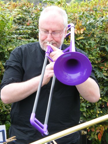 bottlebankmouse's profile picture. Retired software consultant. 💘trombones, liquorice and e-bikes.