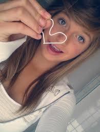 If you're reading this TWEET ME (:
Thank-you ;P