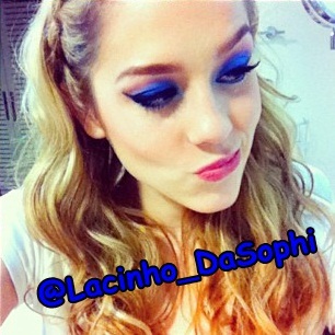 Você me faz querer viver, é por você que tenho forças para acordar todos os dias e enfrentar tudo e todos.  @sophiaabrahao Since 04/07/12 . Madrinha @Love_SoMic