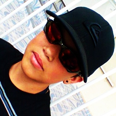 Dudu, 12 anos , aries, solteiro, corinthiano, Funk, amigos , festas, cooca-cola, pizza, familia , Deus ♥
