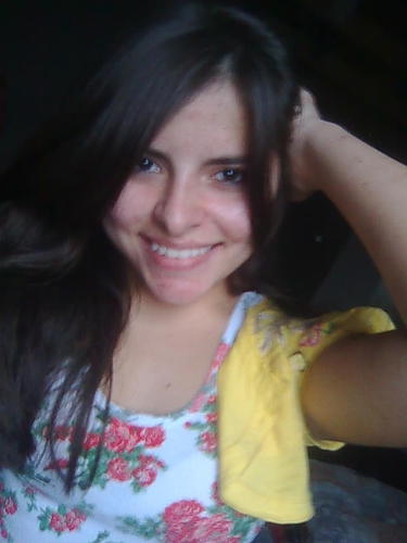 amo mais que tudo a @estileti hta 3' / antes de ferir meu coração, lenbre-se você pode estar dentro dele!