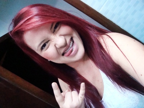 Feliz é aquele que vê a felicidade dos outros sem ter inveja. O sol para todos e a sombra pra quem merece.