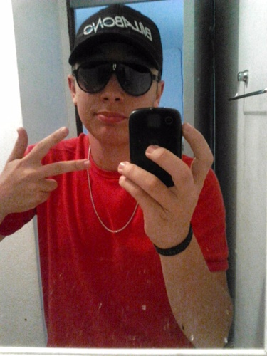 I love the bicth... kkk
