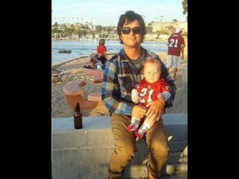 The Official #GreenDay Twitter account for Billy Joe Armstrong. Facebook: http://t.co/wCWM0GNx7I. YouTube: http://t.co/q4f9ojEjNR.