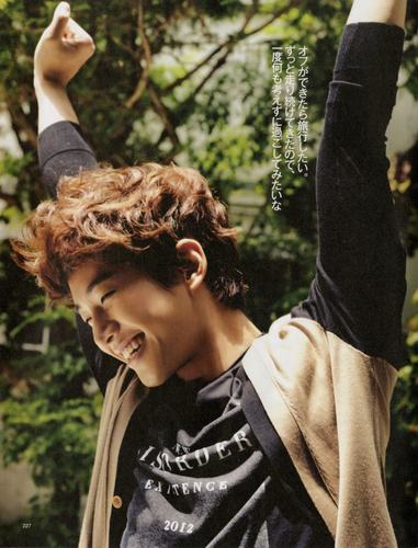 태국 볶음밥 공주 ^^저는 태국 사람입니다.

มาเกรียนตรงนี้เพื่อนูนอโดยเฉพาะ !!      i'm thai hottest.