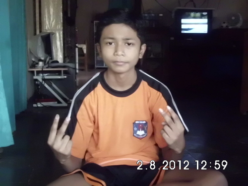 Sekolah : SMPN 1 Kalijati , Tinggi Badan  : 154 cm , Berat Badan : 34 kg , Hobi : Main Bola dan Fitnes , Klub Sepakbola : Manchester City dan Barcelona