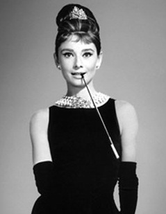 Bonequinhasdlux's profile picture. Innovation is an evolutionary process, so it's not necessary to be radical all the time. - Marc Jacobs