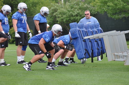 TheHeavyCrew's profile picture. iGrind in the gym, iSmoke to stay sane.. #Goodvibes #Grind