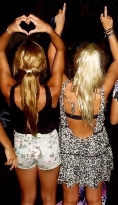 Two best friends from the subs with a lot of shit to say. A brunette and a blonde with an inseparable bond. biitchezyoulove@aol.com instagram: BitchezYouLove